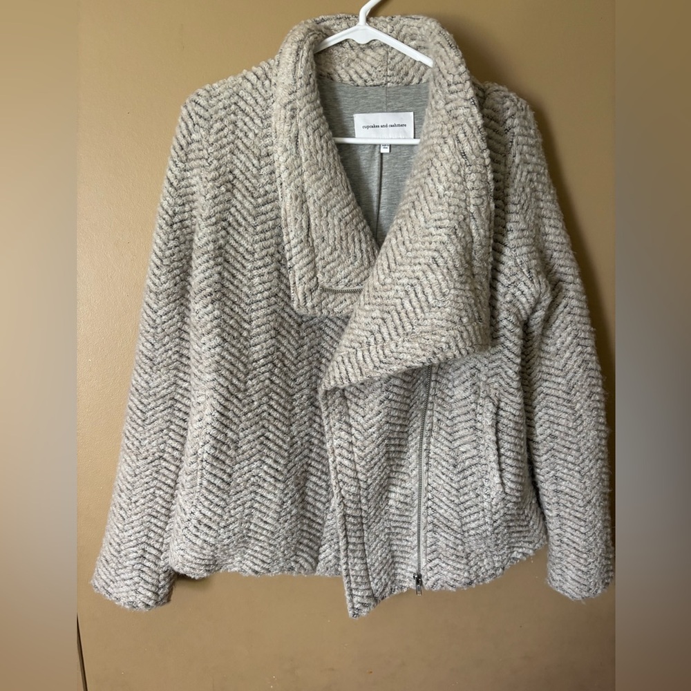 cupcakes and cashmere Dallas Wool Blend Herringbone Moto Jacket Grey Large L